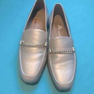 Silver flat shoes, size 7, Gloria Vanderbilt brand, very casual for any outfit